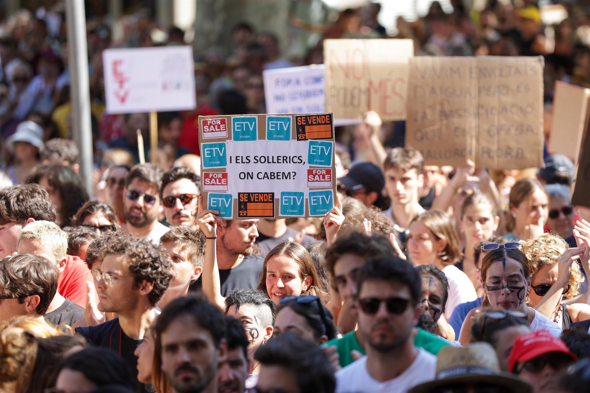 El Govern dice que "escucha a todo el mundo" ante las quejas de los ecologistas El Govern dice que "escucha a todo el mundo" ante las quejas de los ecologistas