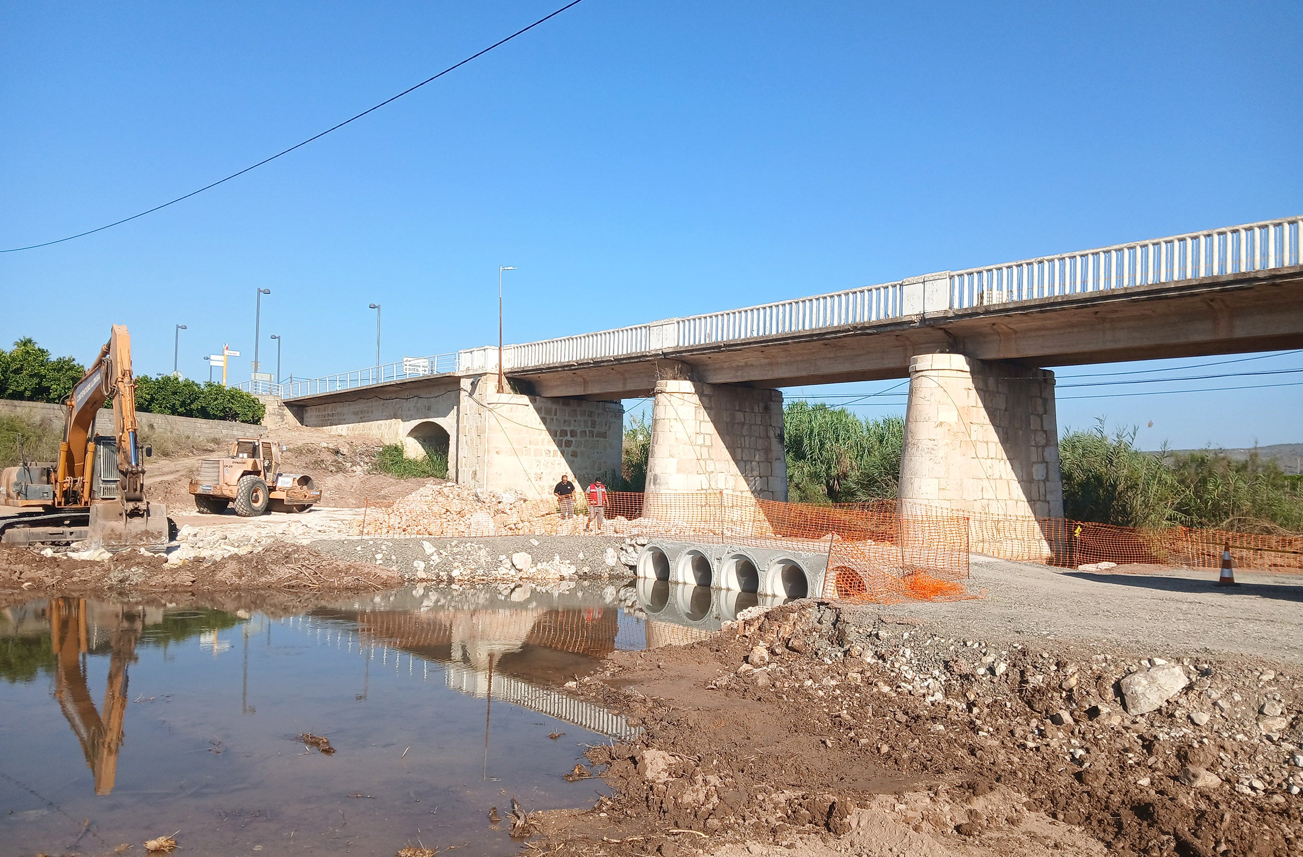 La Diputación reduce en más de dos meses el tiempo previsto de corte de la CV-560 por las obras del puente de Càrcer La Diputación reduce en más de dos meses el tiempo previsto de corte de la CV-560 por las obras del puente de Càrcer