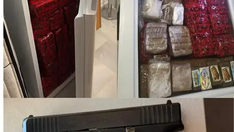 La Policía interviene en Almería media tonelada de hachís y detiene a cuatro personas La Policía interviene en Almería media tonelada de hachís y detiene a cuatro personas