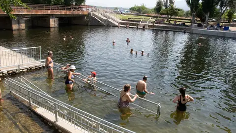 Fallece el hombre de 45 años que sufrió un ahogamiento en la piscina natural de La Granja Fallece el hombre de 45 años que sufrió un ahogamiento en la piscina natural de La Granja