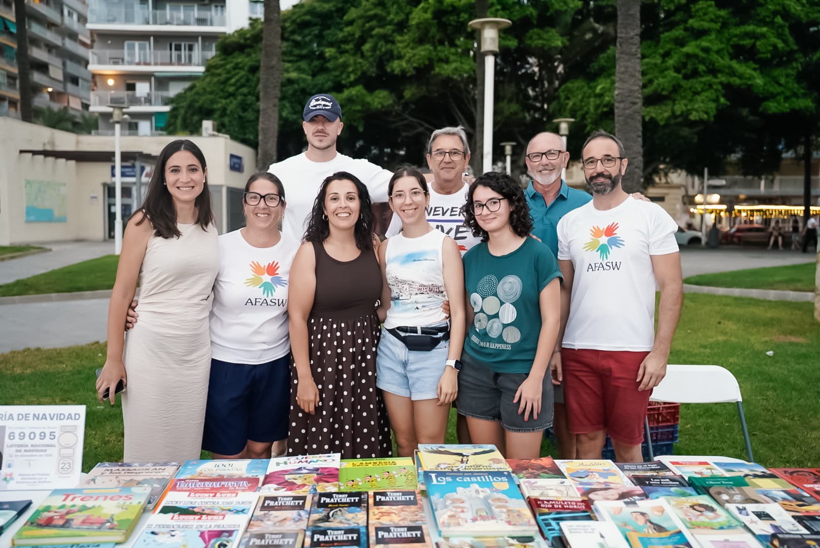 La Feria del Libro Usado de AFASW recauda 2.038 € en Cullera La Feria del Libro Usado de AFASW recauda 2.038 € en Cullera