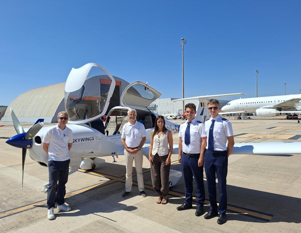 El aeropuerto de Castellón contará con un nuevo centro de formación de pilotos de la escuela belga Skywings El aeropuerto de Castellón contará con un nuevo centro de formación de pilotos de la escuela belga Skywings