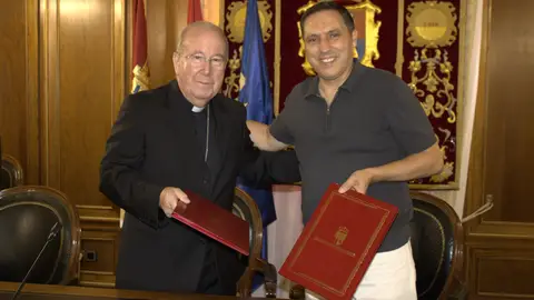 Diputación y Obispado invertirán 700.000 euros para actuar en 34 templos de la provincia de Cuenca Diputación y Obispado invertirán 700.000 euros para actuar en 34 templos de la provincia de Cuenca