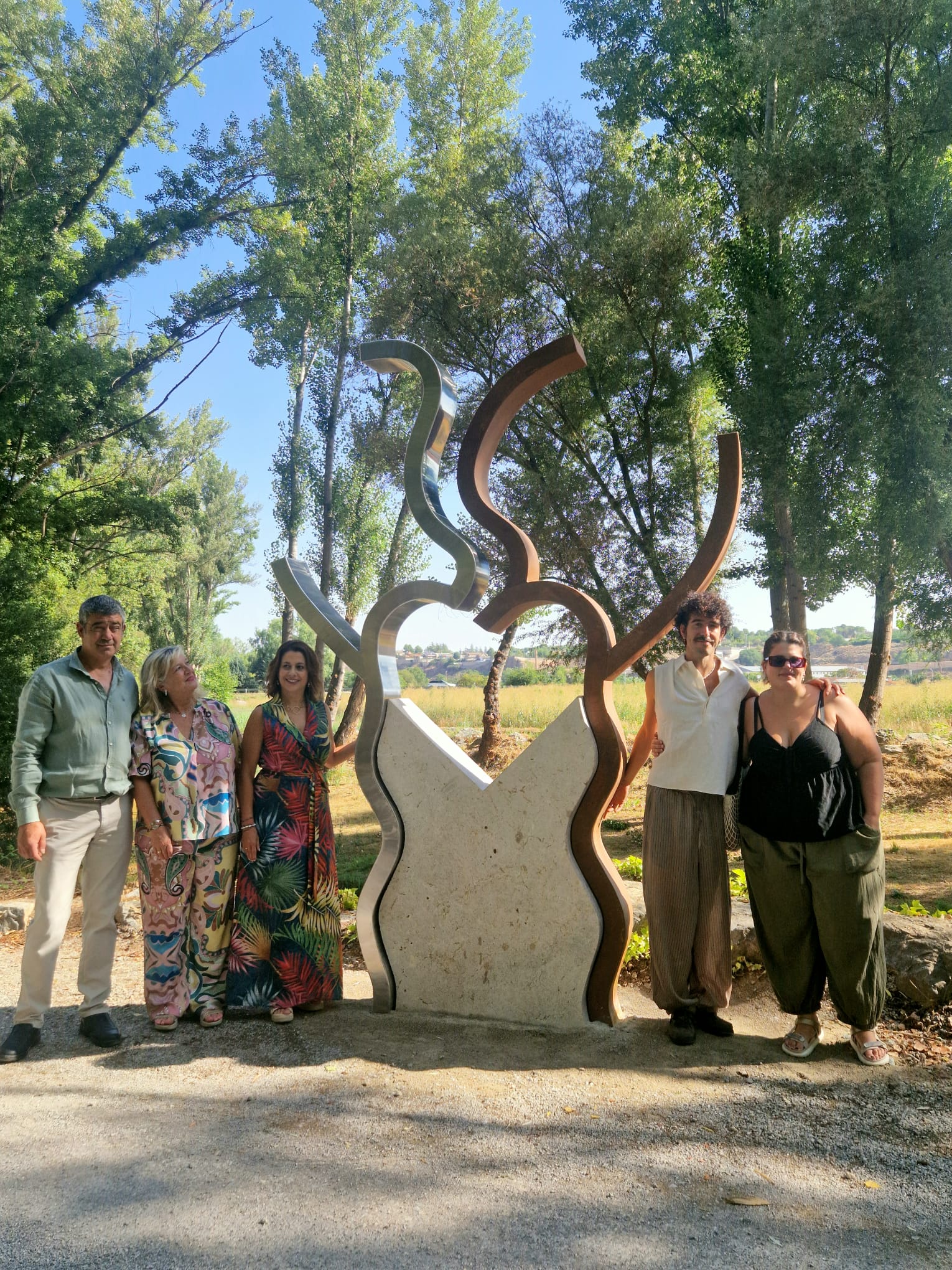 Teruel da la bienvenida al Turia con una escultura Teruel da la bienvenida al Turia con una escultura