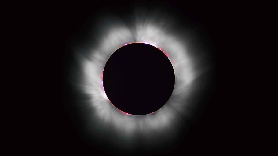 Benidorm coordina el dispositivo para el eclipse, que incluye la prohibici&oacute;n de acceso rodado y peatonal a la Cruz y resto de Serra Gelada