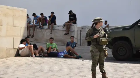 Varios militares dan apoyo a efectivos de la Policía Nacional en Ceuta, a 10 de agosto de 2026, en Ceuta (España) Varios militares dan apoyo a efectivos de la Policía Nacional en Ceuta, a 10 de agosto de 2026, en Ceuta (España)