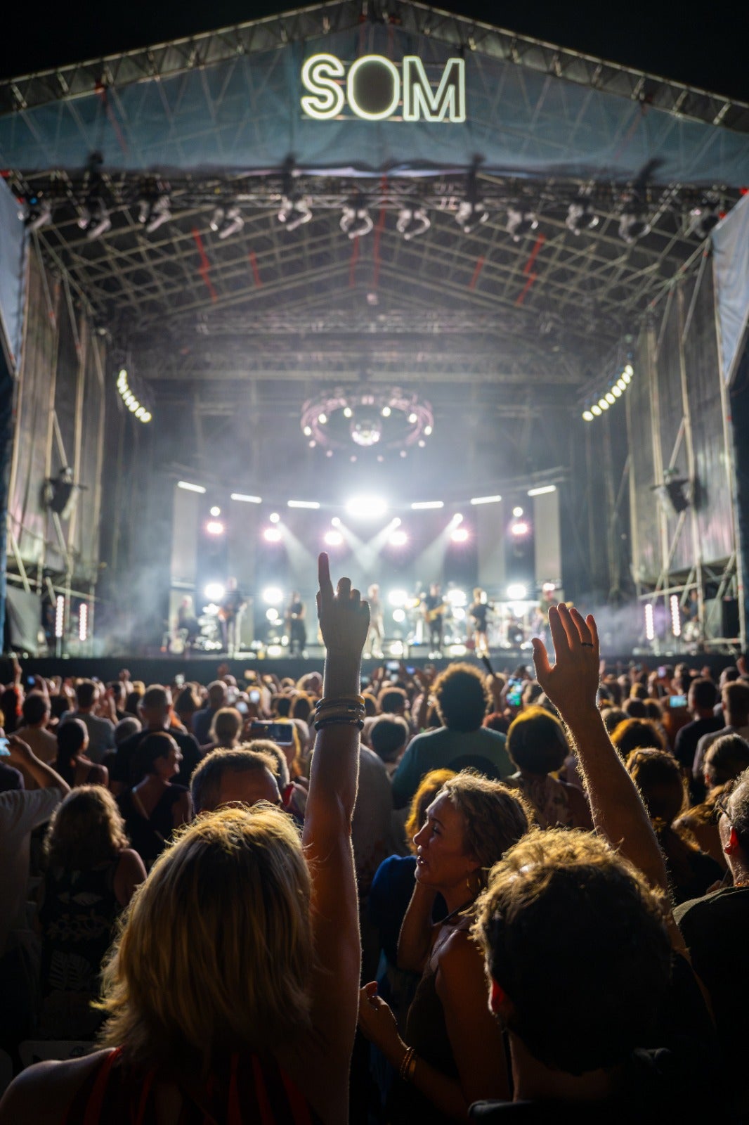 SOM Festival cierra una nueva edición con miles de espectadores y pone ya la mirada en 2027 SOM Festival cierra una nueva edición con miles de espectadores y pone ya la mirada en 2027