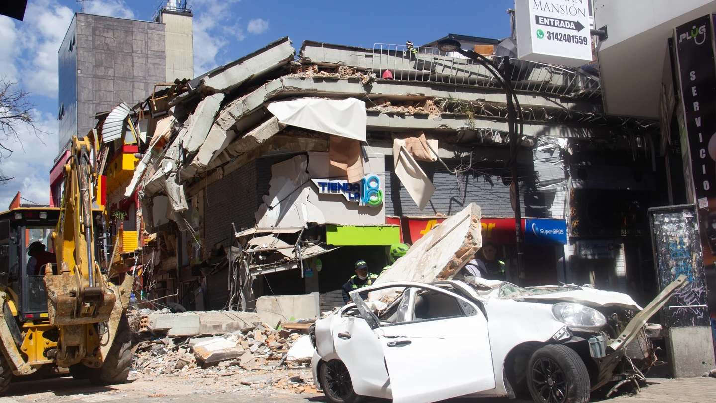 Imágenes de los estragos causados por el terremoto de Colombia. Imágenes de los estragos causados por el terremoto de Colombia.