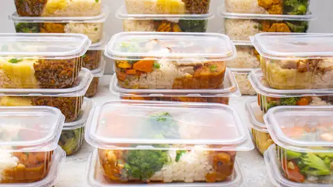 Entra en vigor el nuevo reglamento de envases: qué cambia a partir de ahora con los alimentos envasados Entra en vigor el nuevo reglamento de envases: qué cambia a partir de ahora con los alimentos envasados