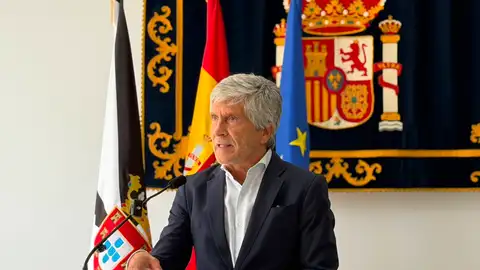 El ministro Grande-Marlaska durante una comparecencia este jueves en Ceuta. El ministro Grande-Marlaska durante una comparecencia este jueves en Ceuta.