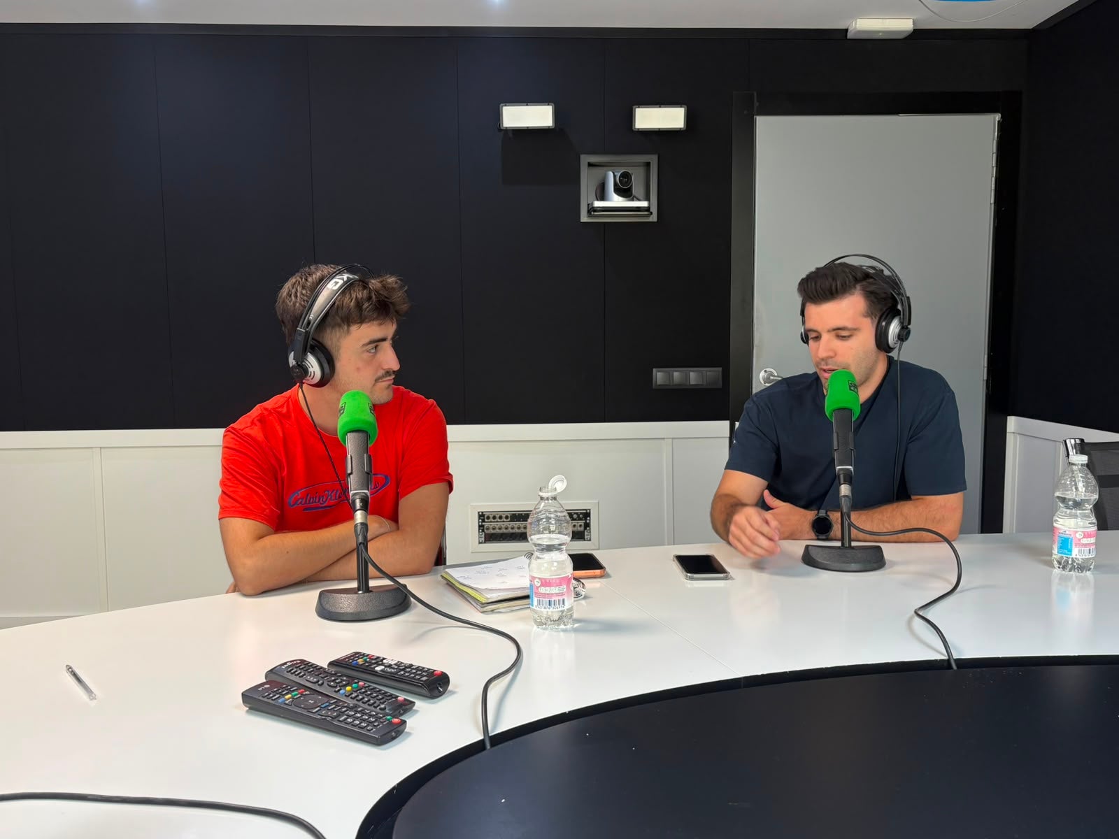 El Barça accelera per Rodri mentre el debat sobre el mercat de fitxatges continua viu El Barça accelera per Rodri mentre el debat sobre el mercat de fitxatges continua viu