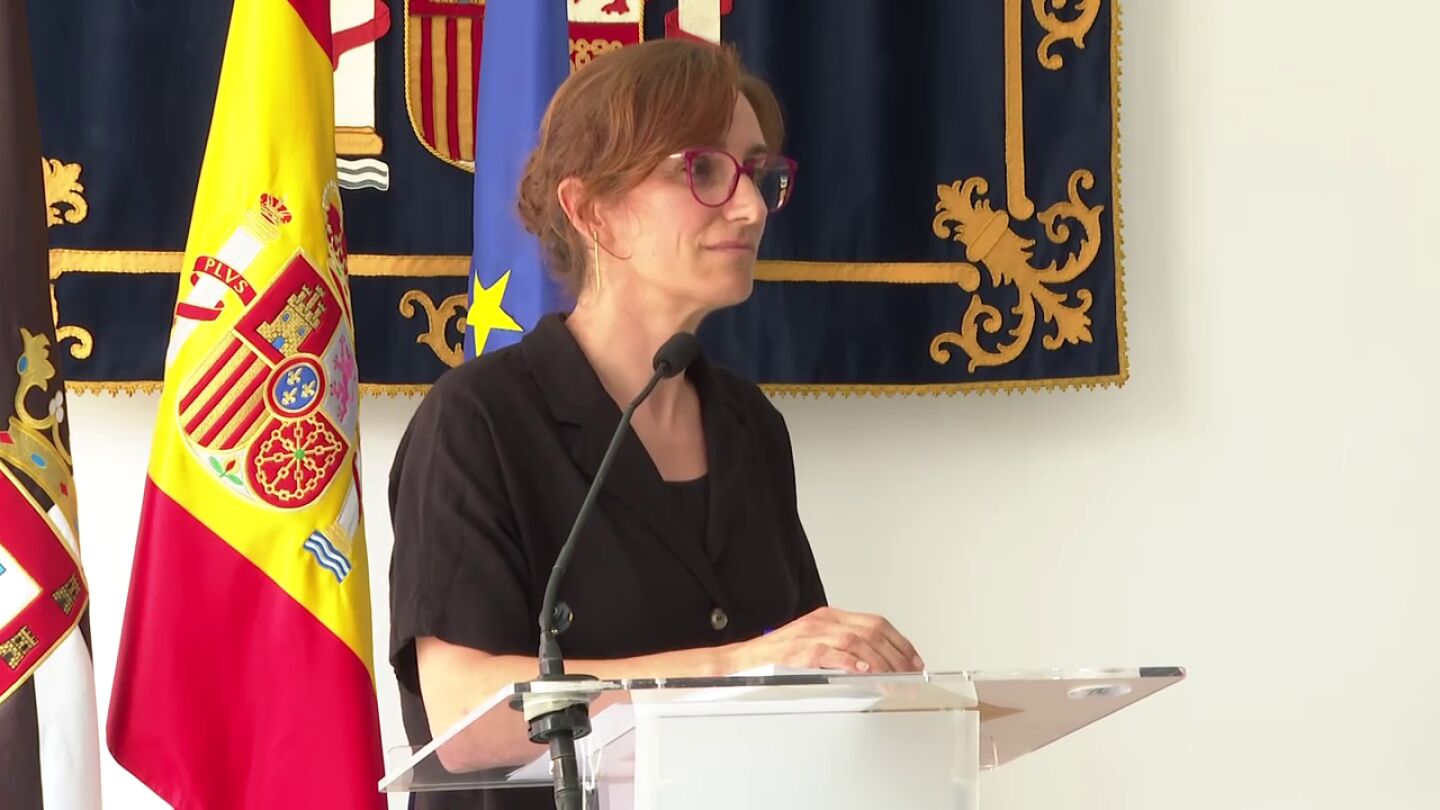 Tenso momento entre M&oacute;nica Garc&iacute;a y una periodista en Ceuta: "Identificar migraci&oacute;n con enfermedad es xen&oacute;fobo"