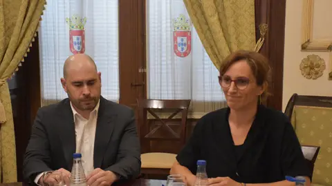 La ministra de Sanidad, Mónica García, acompañada del delegado del Gobierno en Ceuta, Miguel Ángel Pérez La ministra de Sanidad, Mónica García, acompañada del delegado del Gobierno en Ceuta, Miguel Ángel Pérez/ Gabriela Sardá Núñez / Europa Press
