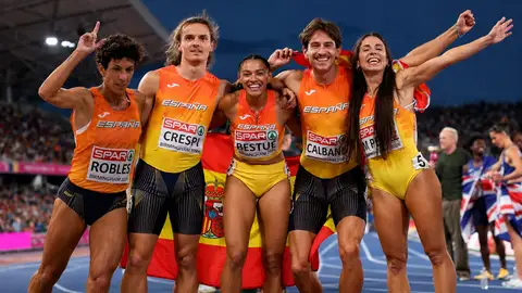 Las sevillanas Carolina Robles y Maribel Pérez impulsan a España en un cierre dorado en Birmingham Las sevillanas Carolina Robles y Maribel Pérez impulsan a España en un cierre dorado en Birmingham