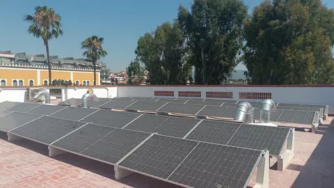 PortCastelló moderniza el antiguo Comedor de Obreros con energía solar PortCastelló moderniza el antiguo Comedor de Obreros con energía solar