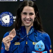 Laura Cabanes con la medalla de bronce Laura Cabanes con la medalla de bronce