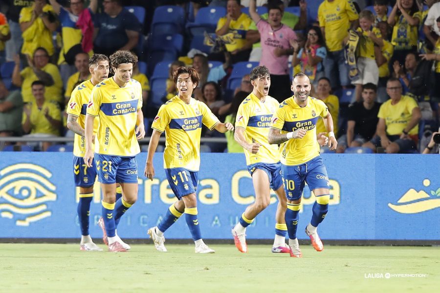 Las Palmas y Tenerife empiezan la temporada ganando Las Palmas y Tenerife empiezan la temporada ganando
