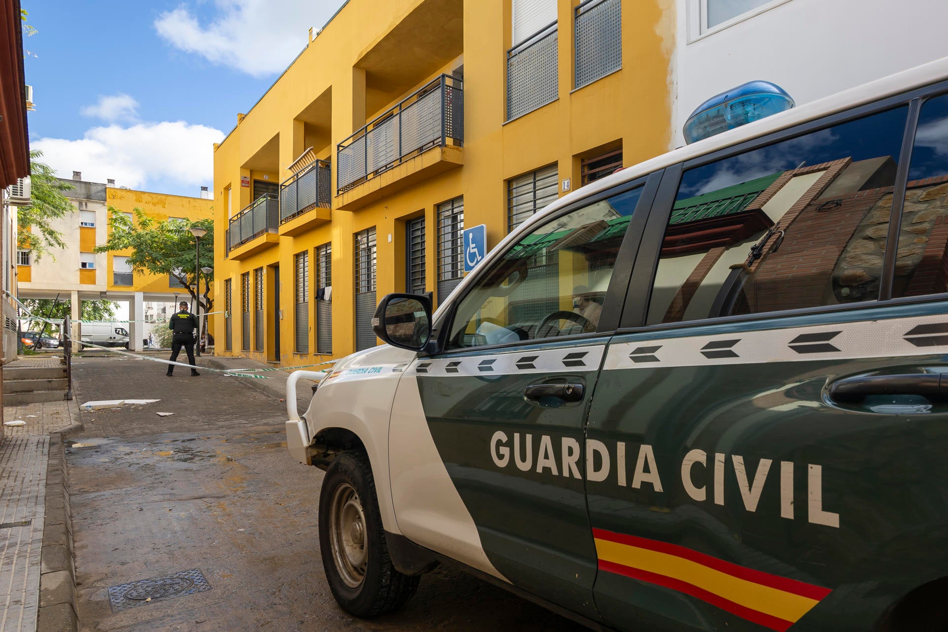 Imagen de archivo de efectivos de la Guardia Civil en Isla Cristina (Huelva). Imagen de archivo de efectivos de la Guardia Civil en Isla Cristina (Huelva).