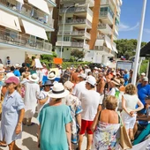 Vecinos de Campoamor reclaman solución a la falta de accesibilidad y el deterioro de la playa de Barranco Rubio Vecinos de Campoamor reclaman solución a la falta de accesibilidad y el deterioro de la playa de Barranco Rubio