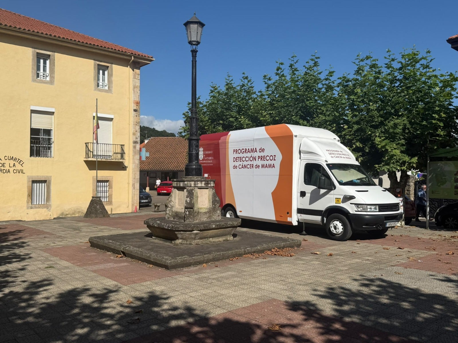 CCOO denuncia "deficiencias" en la nueva unidad móvil de cribado de cáncer de mama de Cantabria CCOO denuncia "deficiencias" en la nueva unidad móvil de cribado de cáncer de mama de Cantabria