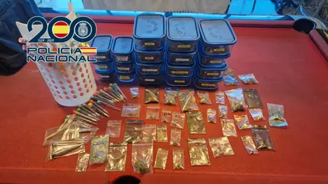 La Policía Nacional desmantela en Altea un club cannábico que funcionaba como punto de venta de droga al menudeo La Policía Nacional desmantela en Altea un club cannábico que funcionaba como punto de venta de droga al menudeo