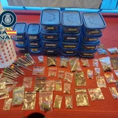 La Policía Nacional desmantela en Altea un club cannábico que funcionaba como punto de venta de droga al menudeo La Policía Nacional desmantela en Altea un club cannábico que funcionaba como punto de venta de droga al menudeo
