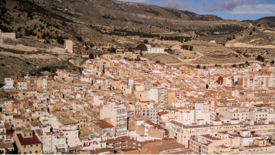 Jijona celebra sus fiestas de Moros y Cristianos en honor a San Bartolom&eacute; y San Sebasti&aacute;n