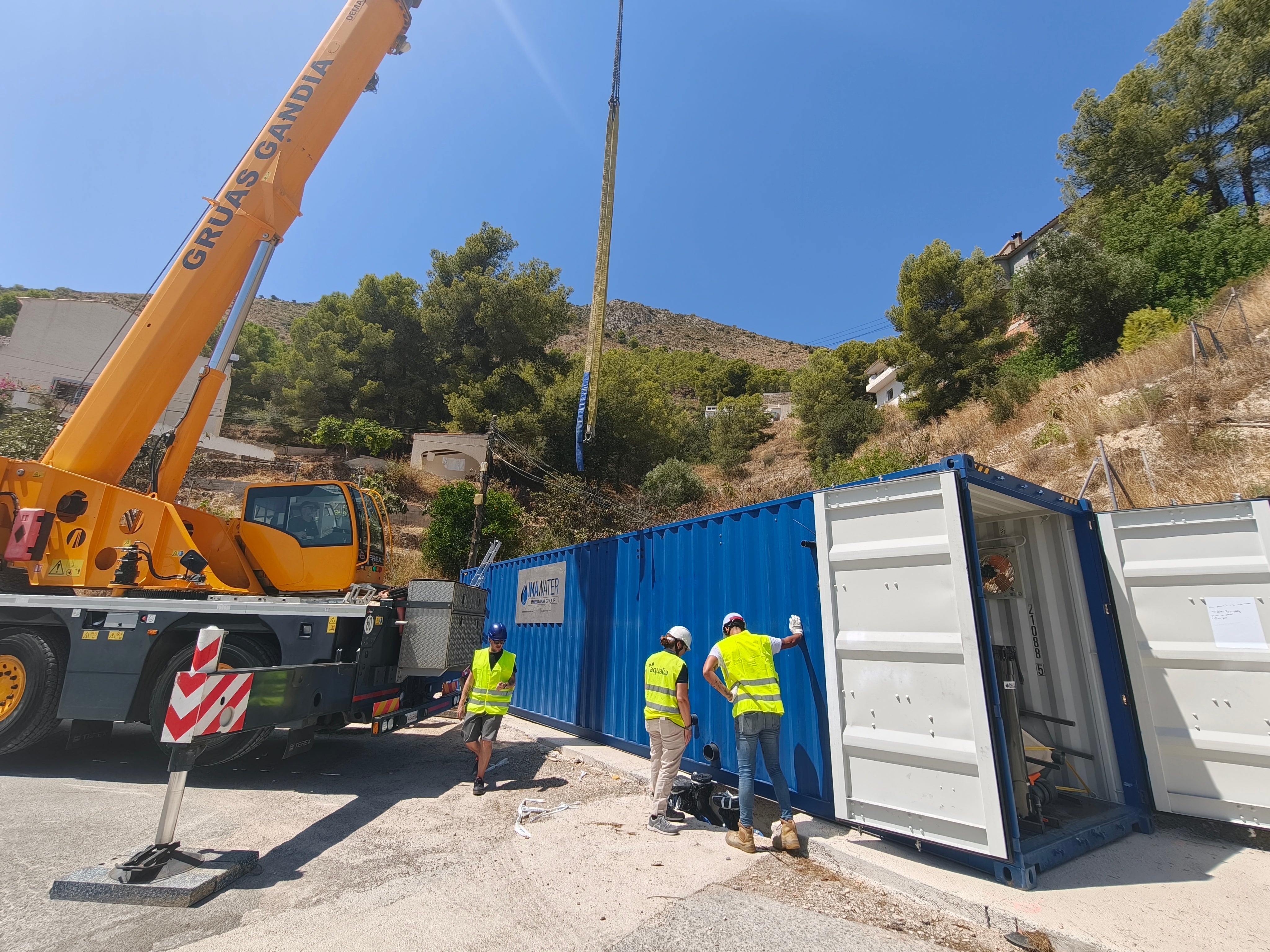 La nueva potabilizadora de Callosa d’en Sarrià ya ha llegado al municipio y entra en su fase final de instalación La nueva potabilizadora de Callosa d’en Sarrià ya ha llegado al municipio y entra en su fase final de instalación