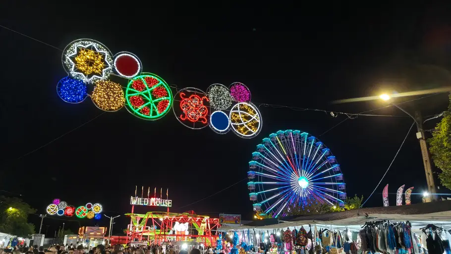 Público en la Feria de San Fernando de Cáceres Público en la Feria de San Fernando de Cáceres/ EUROPA PRESS