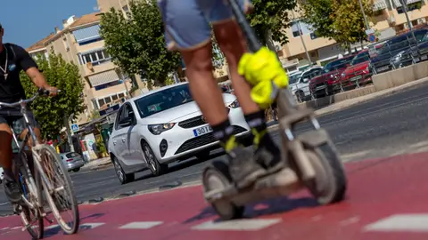 La Policía Local de l’Alfàs intensifica en Fiestas de l’Albir los controles de los patinetes eléctricos La Policía Local de l’Alfàs intensifica en Fiestas de l’Albir los controles de los patinetes eléctricos