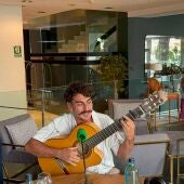 Guillermo Olvera, cantante malagueño