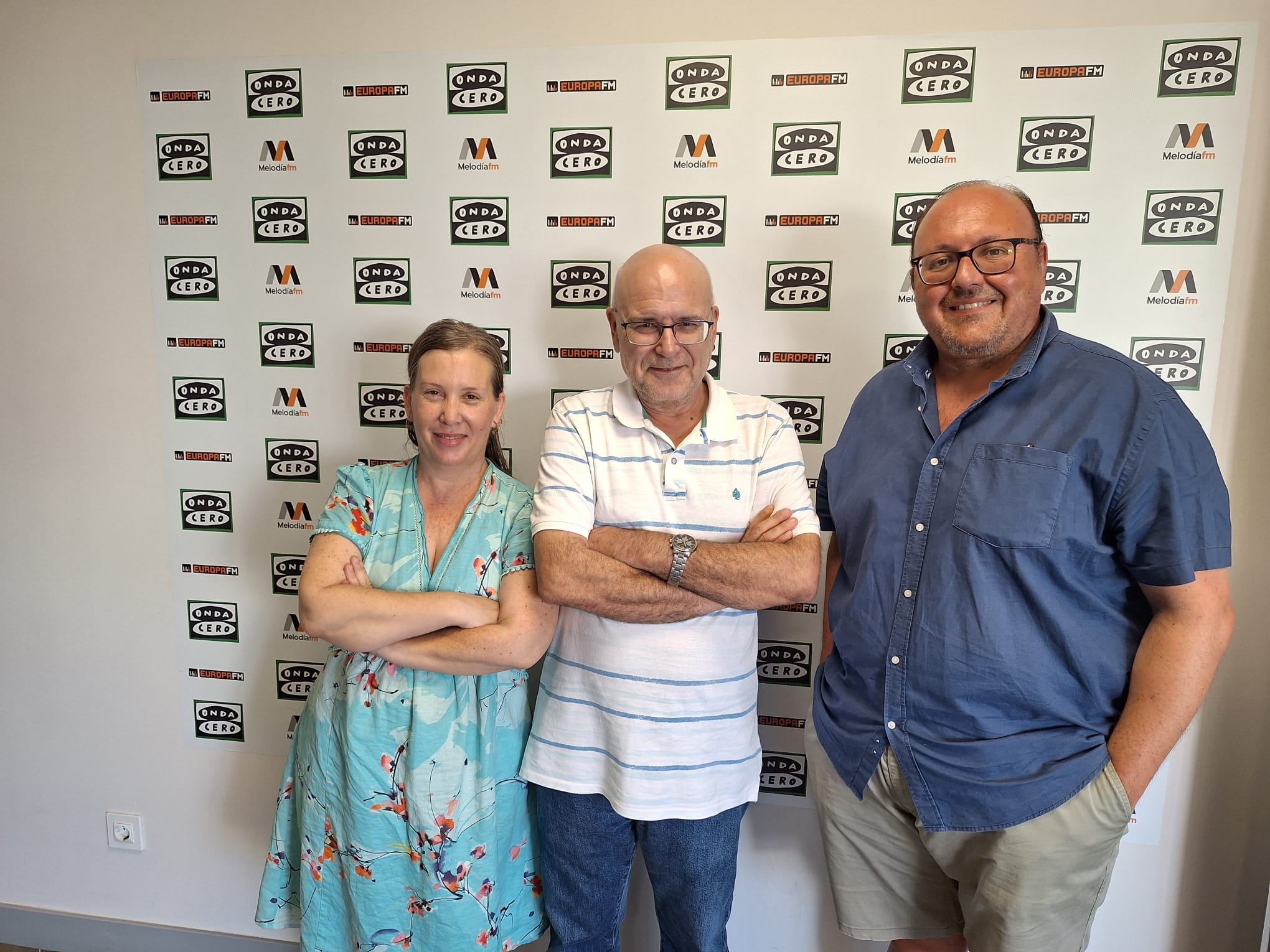 Tertulia en Más de Uno Alicante con Marisa Mira y José Vicente Pérez Tertulia en Más de Uno Alicante con Marisa Mira y José Vicente Pérez