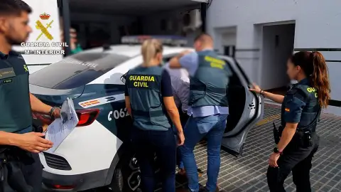 Detenidas 4 empleadas del hogar implicadas en el robo de joyas en viviendas del Aljarafe sevillano Detenidas 4 empleadas del hogar implicadas en el robo de joyas en viviendas del Aljarafe sevillano