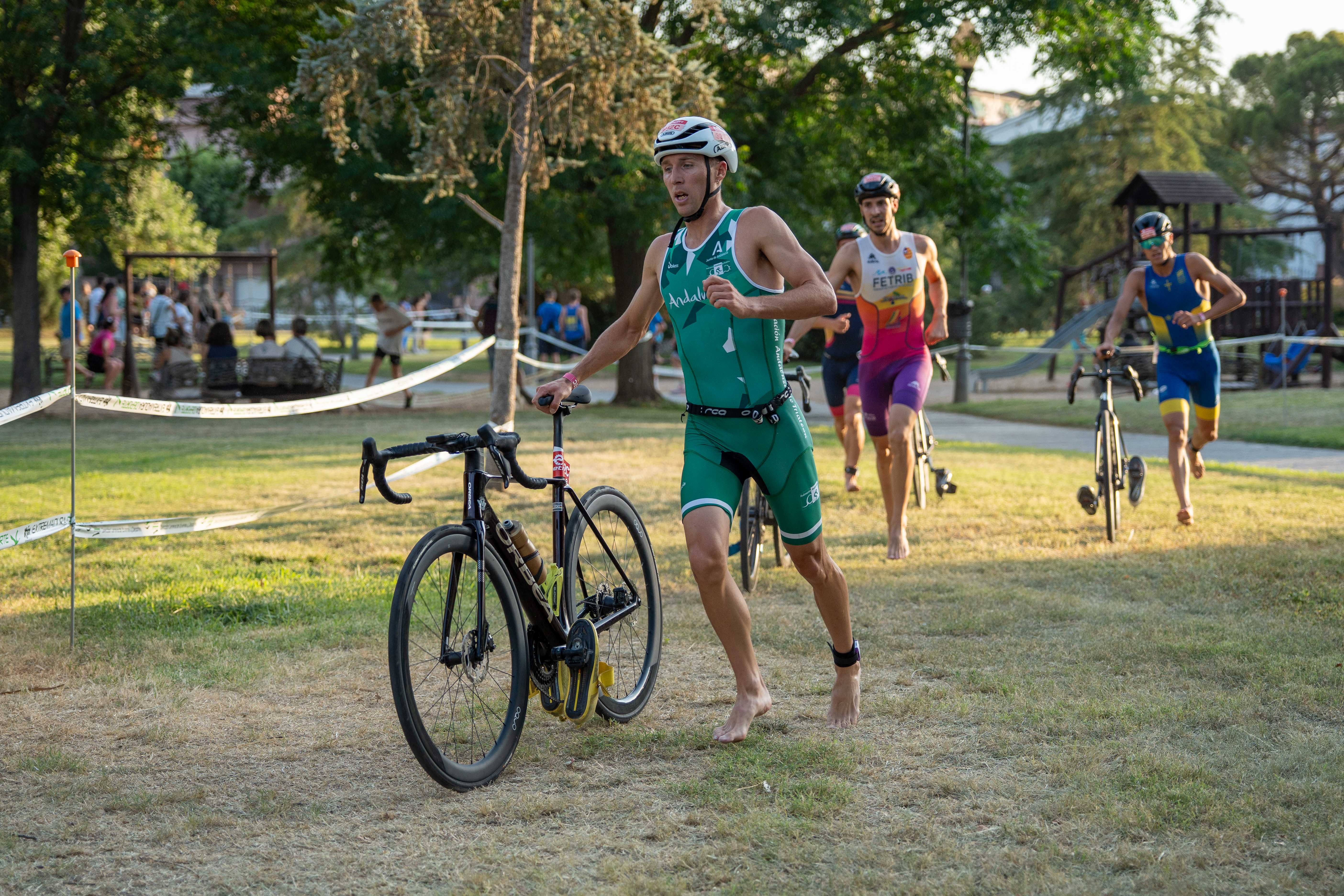 Estos son los cortes de tráfico que habrá este fin de semana por la celebración del Campeonato de España de Triatlón Estos son los cortes de tráfico que habrá este fin de semana por la celebración del Campeonato de España de Triatlón