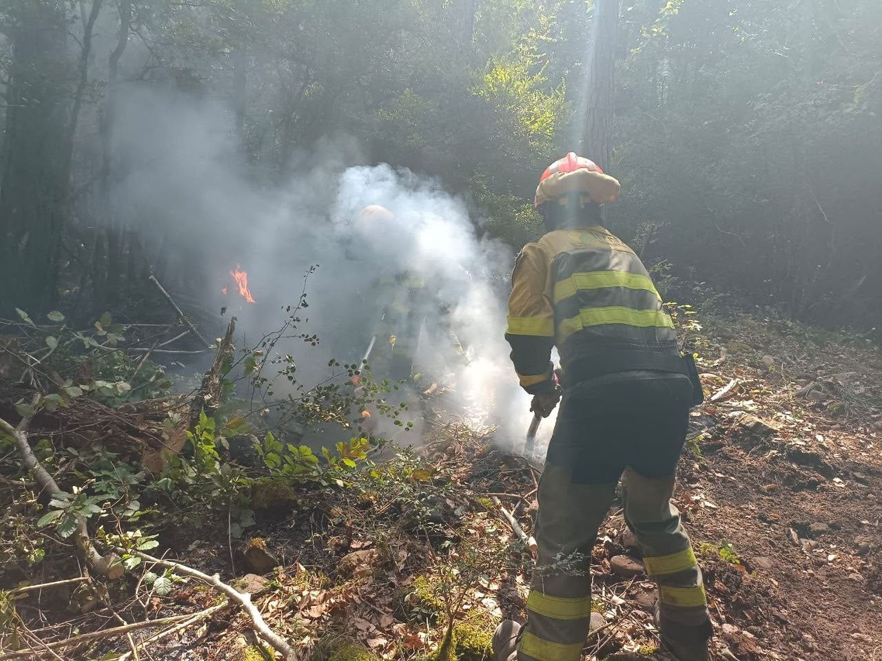 Los desalojados por el incendio en Las Peñas de Riglos volverán hoy a sus casas Los desalojados por el incendio en Las Peñas de Riglos volverán hoy a sus casas
