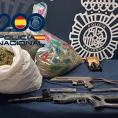 Incautadas dos armas de guerra en una operación antidroga con tres detenidos en Torreblanca Incautadas dos armas de guerra en una operación antidroga con tres detenidos en Torreblanca