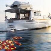 Fuengirola y Marbella acogen despedidas para depositar cenizas en el mar