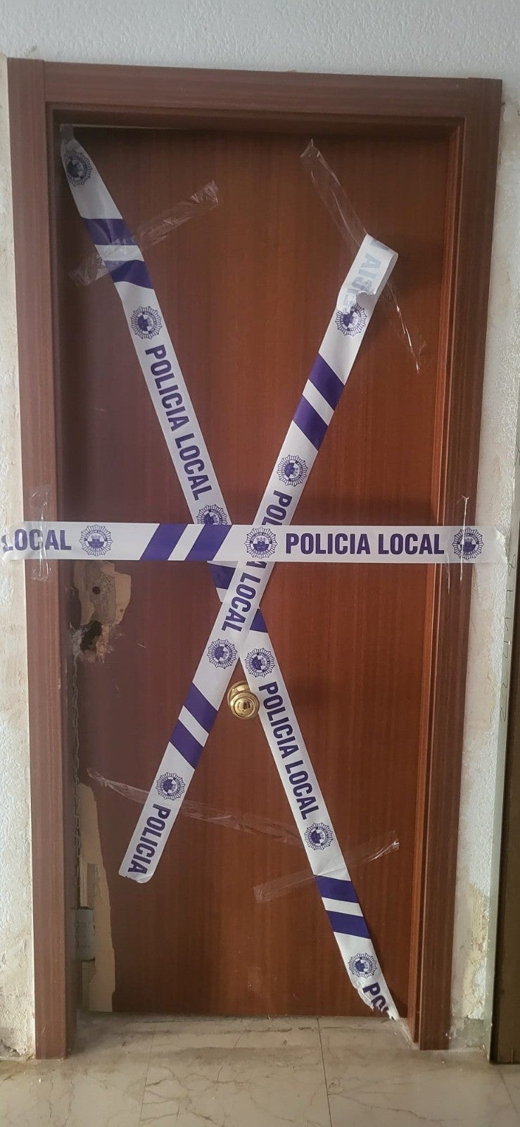 La Policía Local de Burriana evita una ocupación ilegal tras la alerta de un vecino La Policía Local de Burriana evita una ocupación ilegal tras la alerta de un vecino