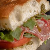 Torremolinos convierte Plaza Paraíso en una piazza italiana para despedir agosto entre gastronomía, música y espectáculo