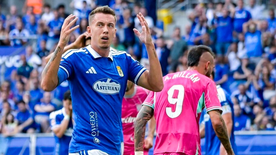 Isfan se lamenta durante el Oviedo-Legan&eacute;s