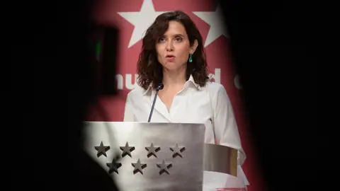 La presidenta de la Comunidad de Madrid, Isabel Díaz Ayuso, durante una reunión extraordinaria del Consejo de Gobierno de la Comunidad de Madrid, en la Real Casa de Correos, a 29 de julio de 2026, en Madrid (España). La presidenta de la Comunidad de Madrid, Isabel Díaz Ayuso, durante una reunión extraordinaria del Consejo de Gobierno de la Comunidad de Madrid, en la Real Casa de Correos, a 29 de julio de 2026, en Madrid (España).