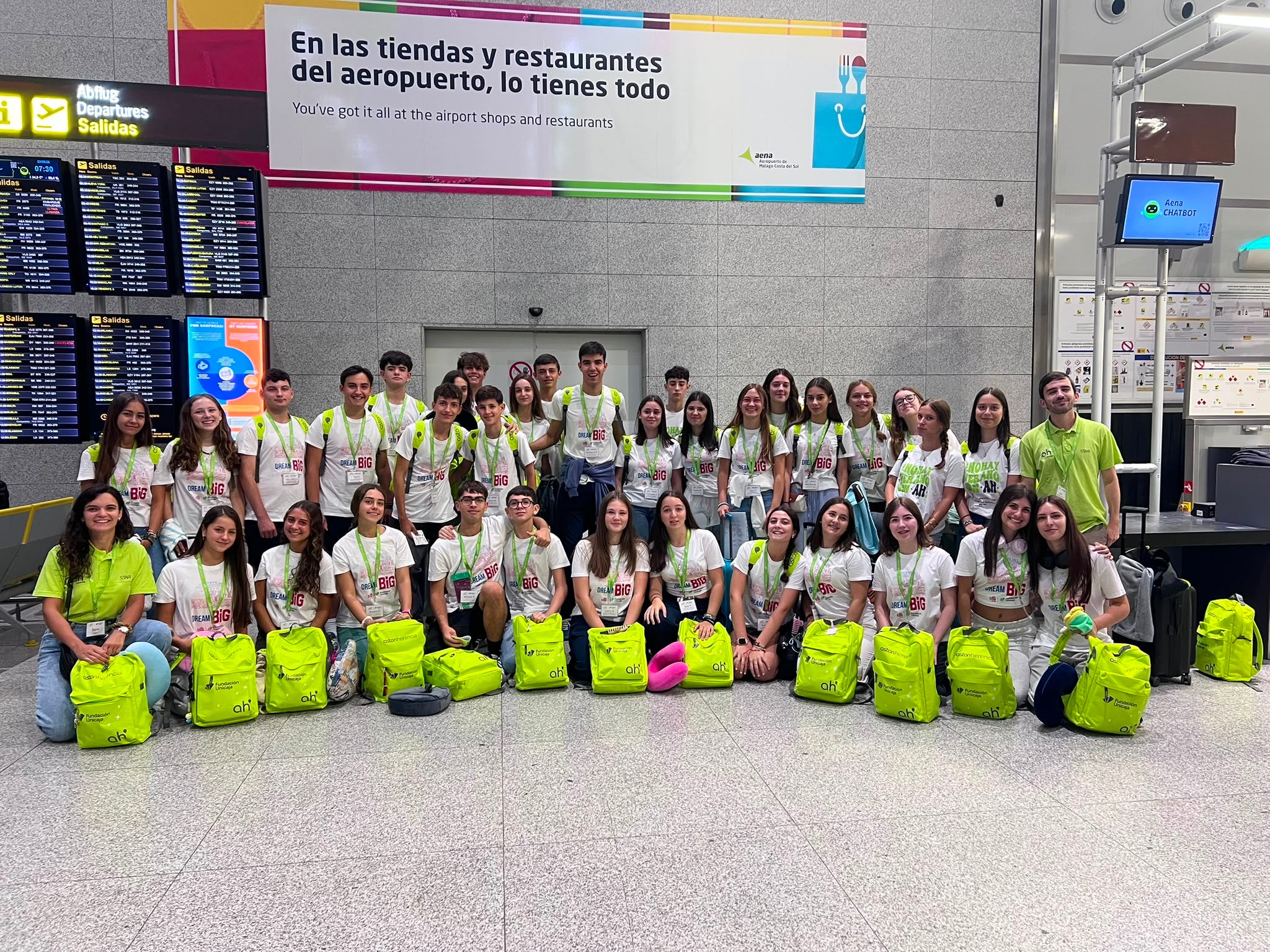 Cerca de un centenar de jóvenes comienza su estancia en Estados Unidos con las Becas USA de la Fundación Unicaja Cerca de un centenar de jóvenes comienza su estancia en Estados Unidos con las Becas USA de la Fundación Unicaja