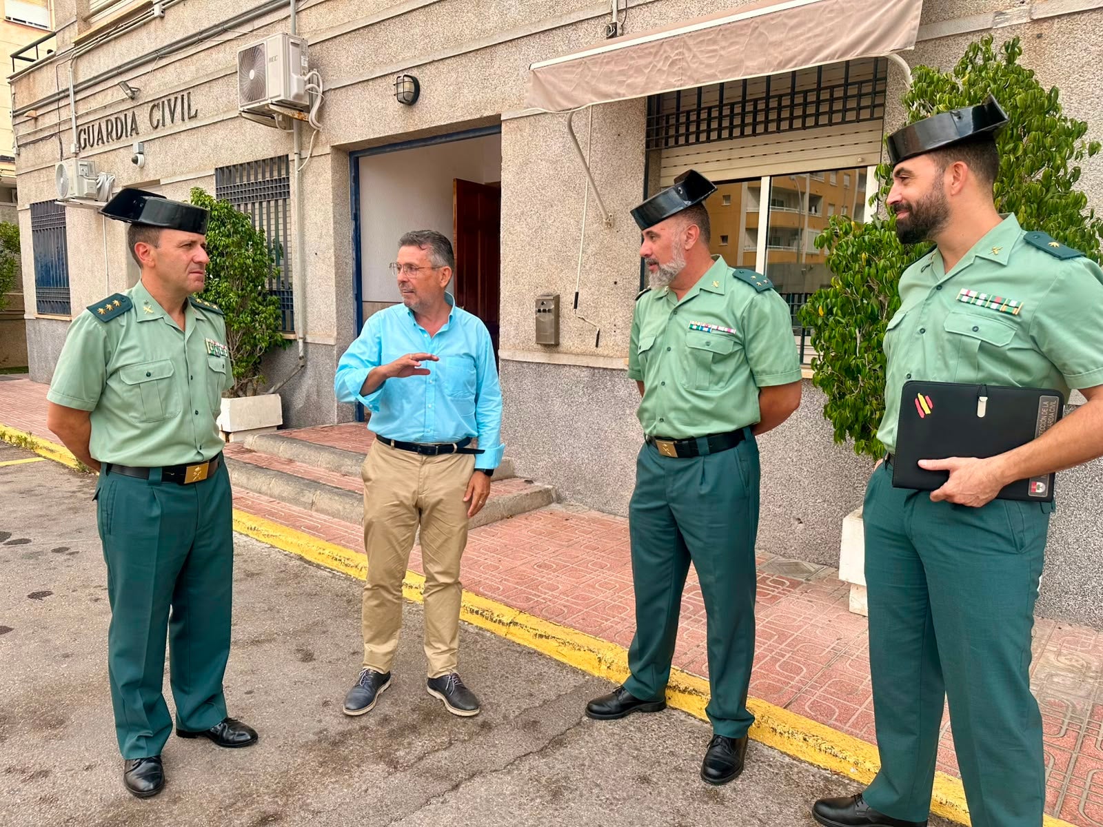 La subdelegación del Gobierno responde a las declaraciones de Eduardo Dolón sobre la necesidad de reforzar la seguridad en Torrevieja La subdelegación del Gobierno responde a las declaraciones de Eduardo Dolón sobre la necesidad de reforzar la seguridad en Torrevieja