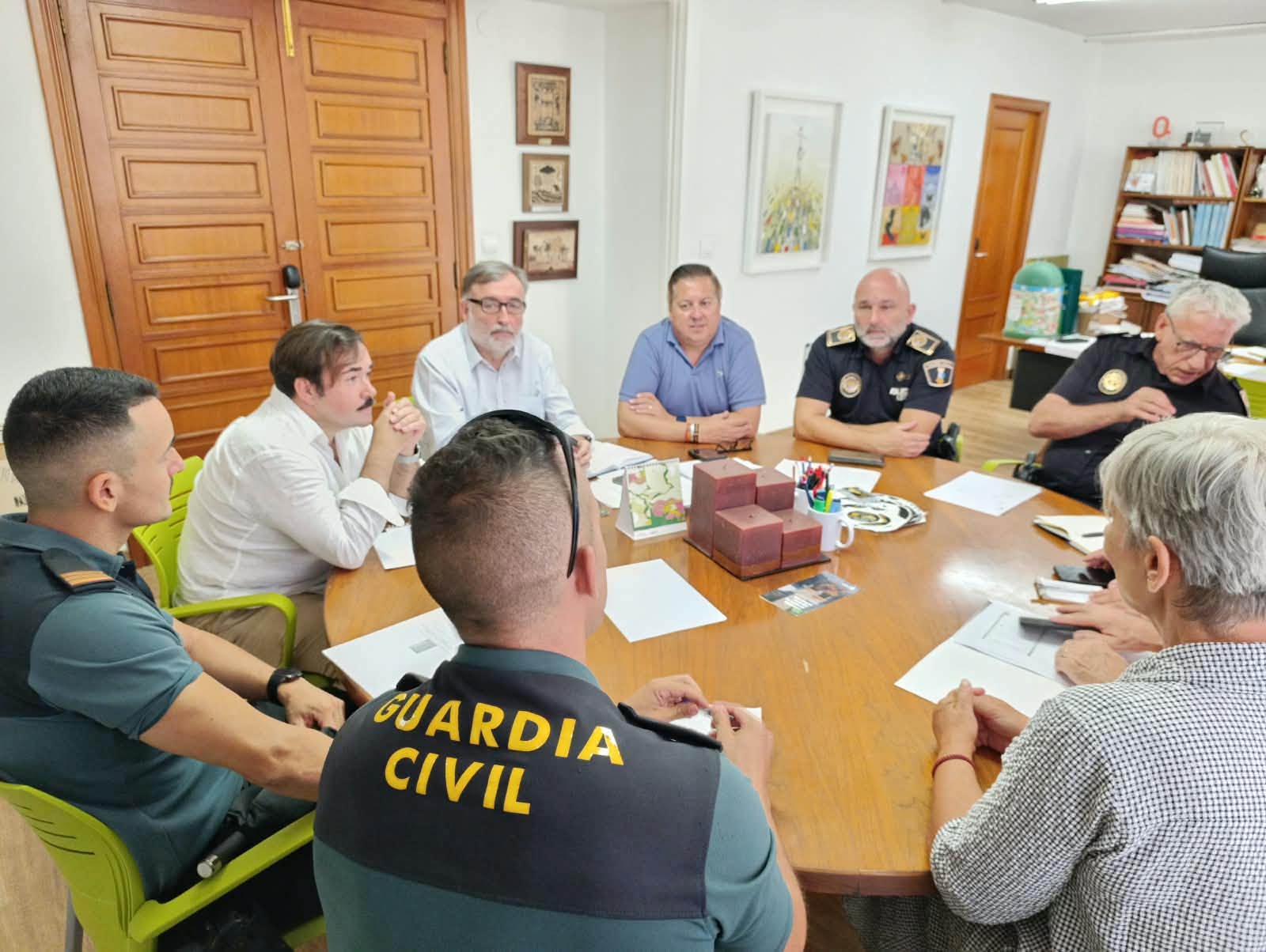Los alcaldes de l'Alcúdia y Guadassuar se reúnen con los vecinos para poner freno a los robos episode artwork