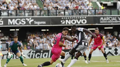 CD Castellón: "Una discreta presentación en Castalia" CD Castellón: "Una discreta presentación en Castalia"