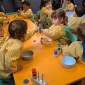 Las universidades populares y las escuelas infantiles municipales reciben casi 570.000 euros
