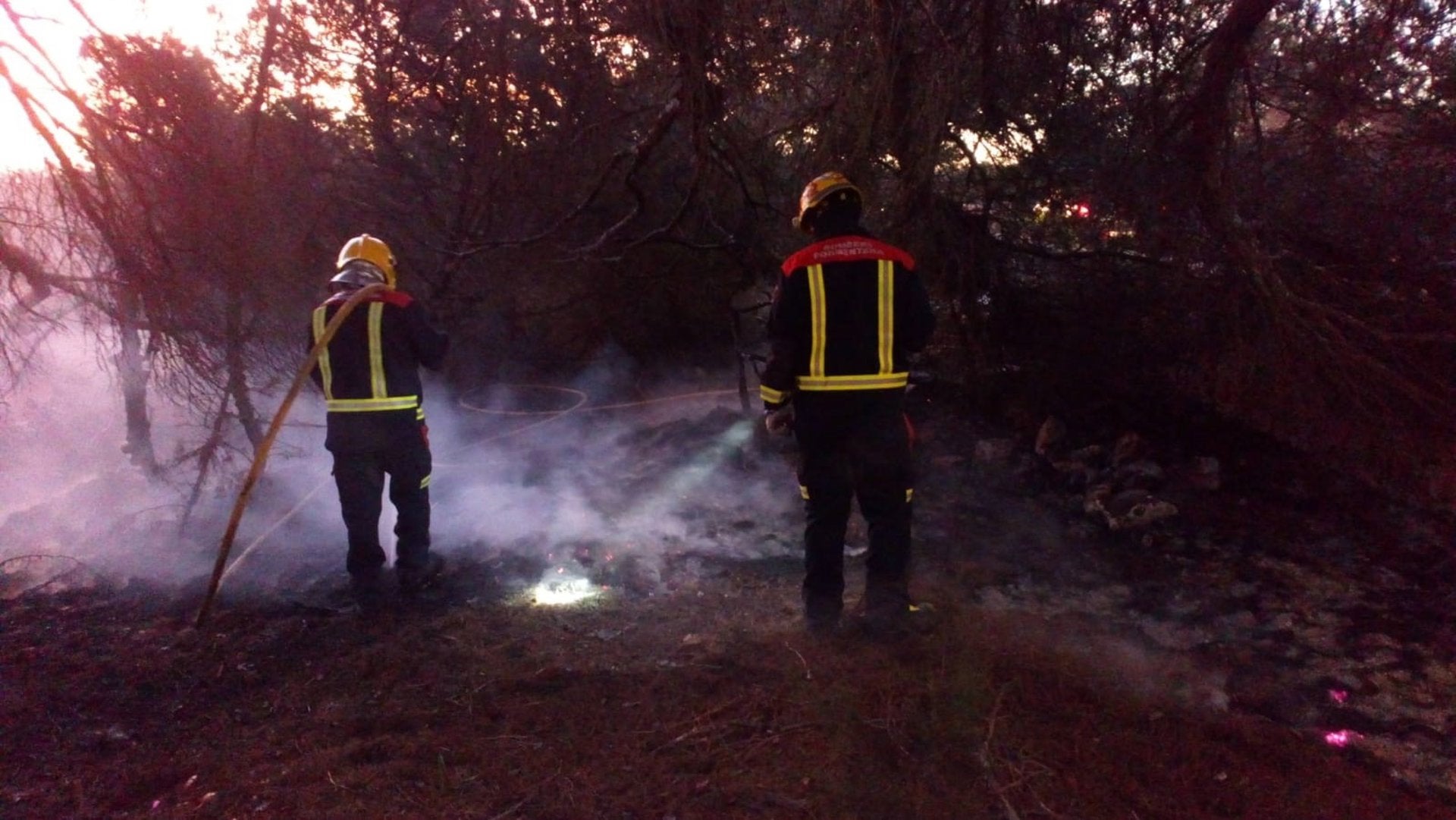 Formentera aprueba el listado y el calendario de las pruebas selectivas para 16 plazas del servicio de bomberos Formentera aprueba el listado y el calendario de las pruebas selectivas para 16 plazas del servicio de bomberos