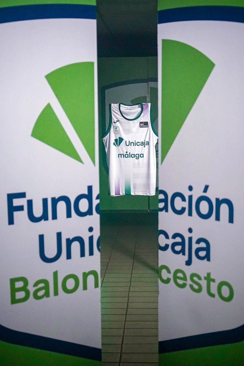 El Unicaja presenta su segunda camiseta para la temporada 2026-27 El Unicaja presenta su segunda camiseta para la temporada 2026-27