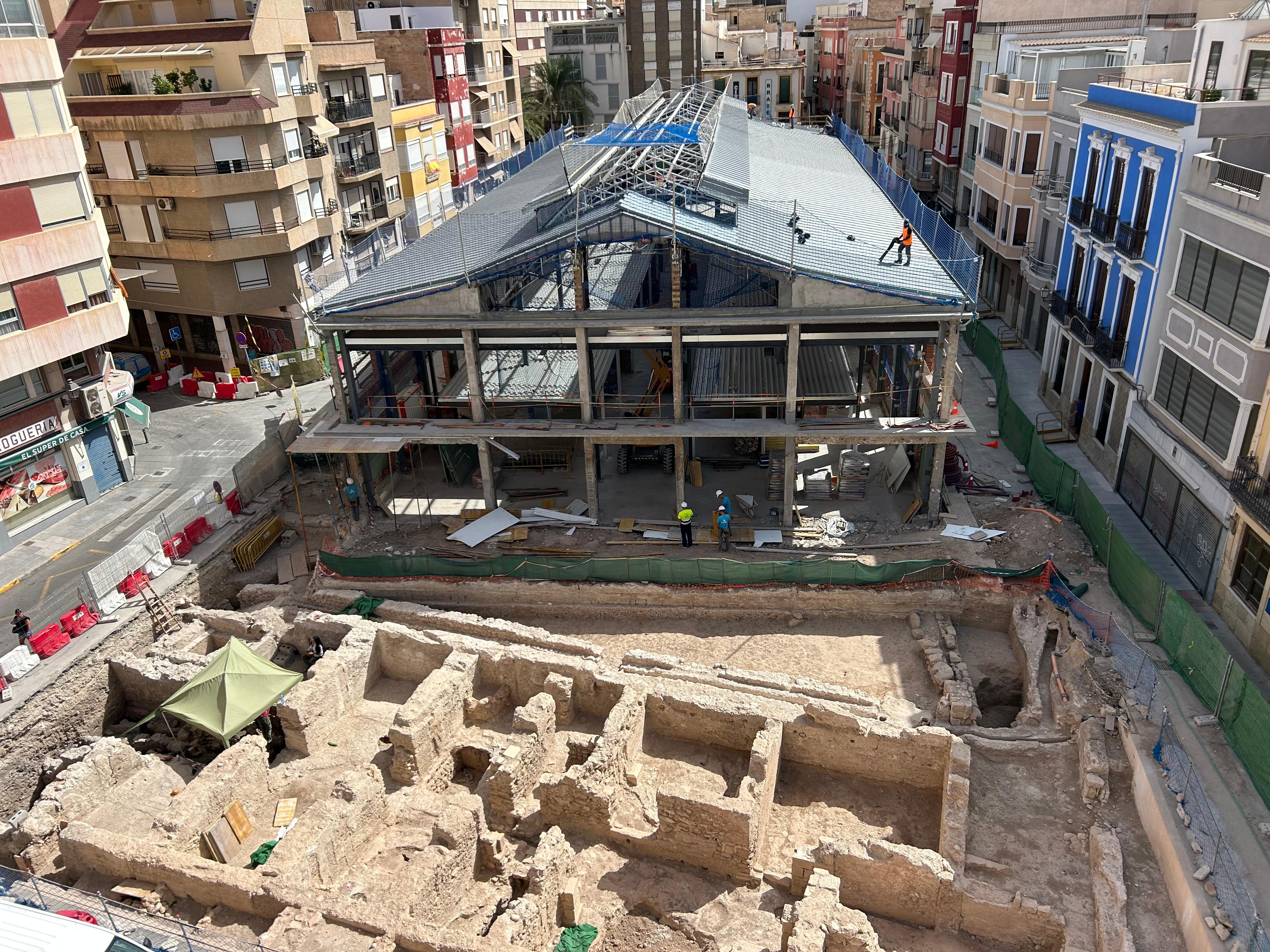 En Elche continúan las obras de rehabilitación y reurbanización del Mercado Central En Elche continúan las obras de rehabilitación y reurbanización del Mercado Central