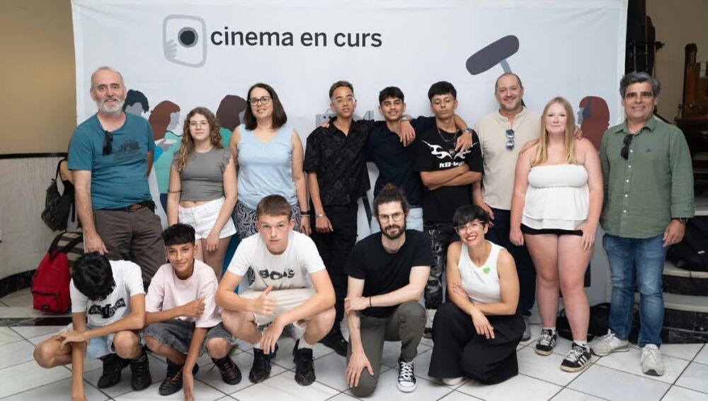 Equipo participante en el documental 'Voces de las Cuevas'